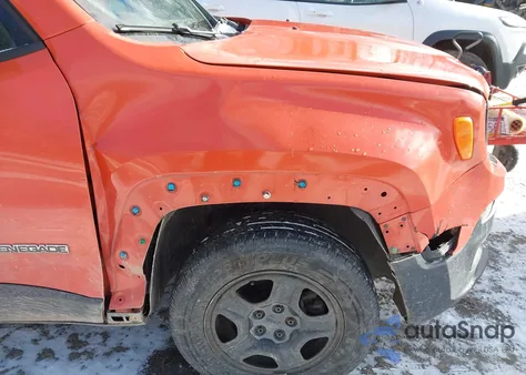 2015 Jeep Renegade Sport z USA, uszkodzony, nr VIN ZACCJBAH9FPC01876